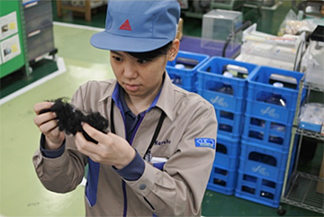 入社2年　女性　開発部員